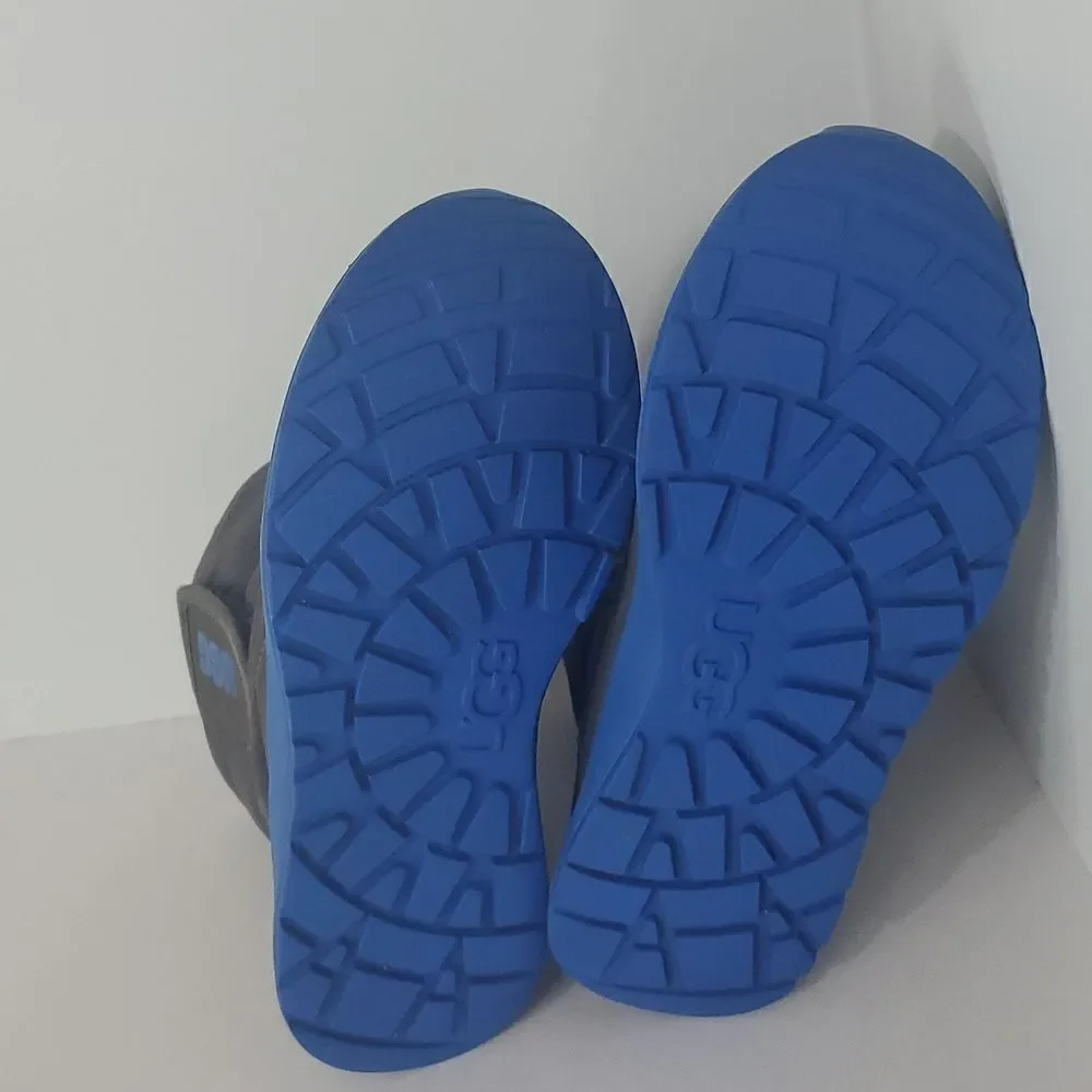 UGG Big Kids Toty Winter Weather Boot Grey Blue Size 4